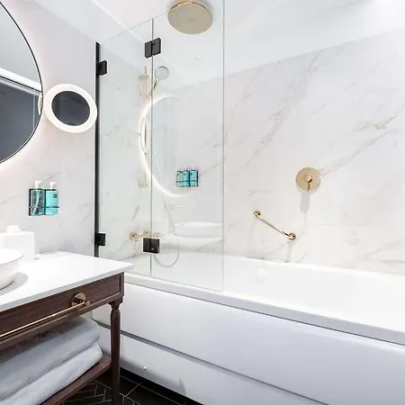 ホテル Moevenpick *