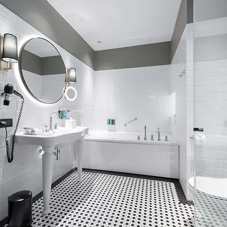 Moevenpick ホテル *